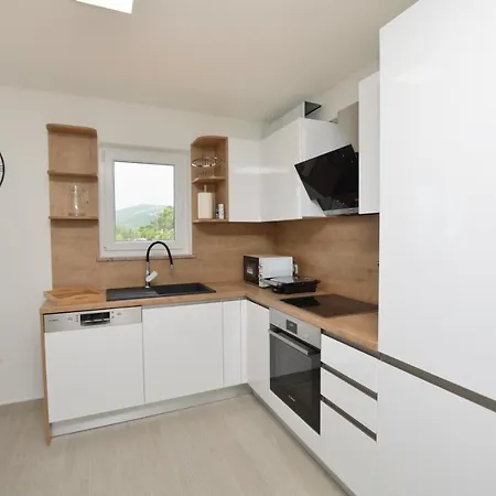 Apartment Sofia Martinšćica