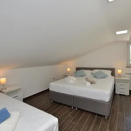 Sofia Apartment Martinšćica
